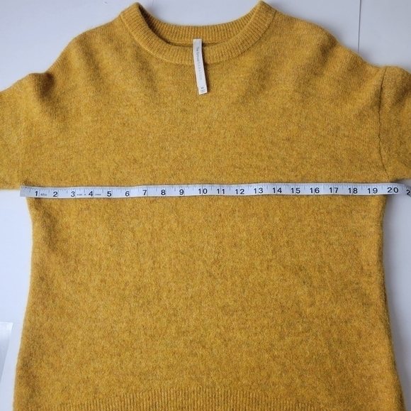 ARITZIA Babaton Matthews Sweater Alpaca Wool Yellow Gold XS - Picture 7 of 11